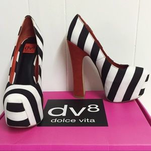 8 DOLCE VITA Rare “Vixen” Striped Platform Heels